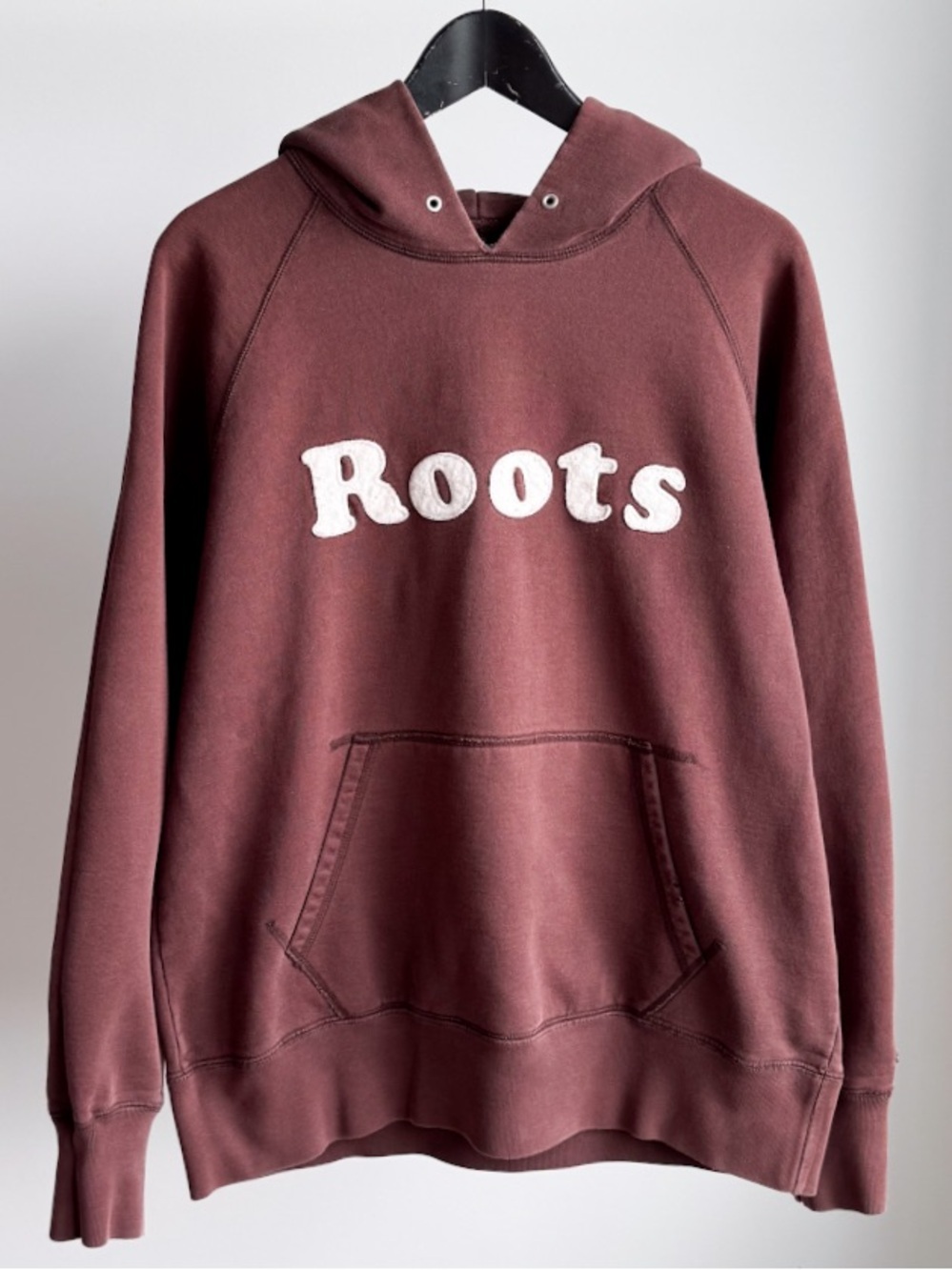 Vintage Roots Made in Canada Beaver Embroidered Hood Premium Hoodie Distressed M
